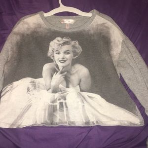Marilyn Monroe sweater